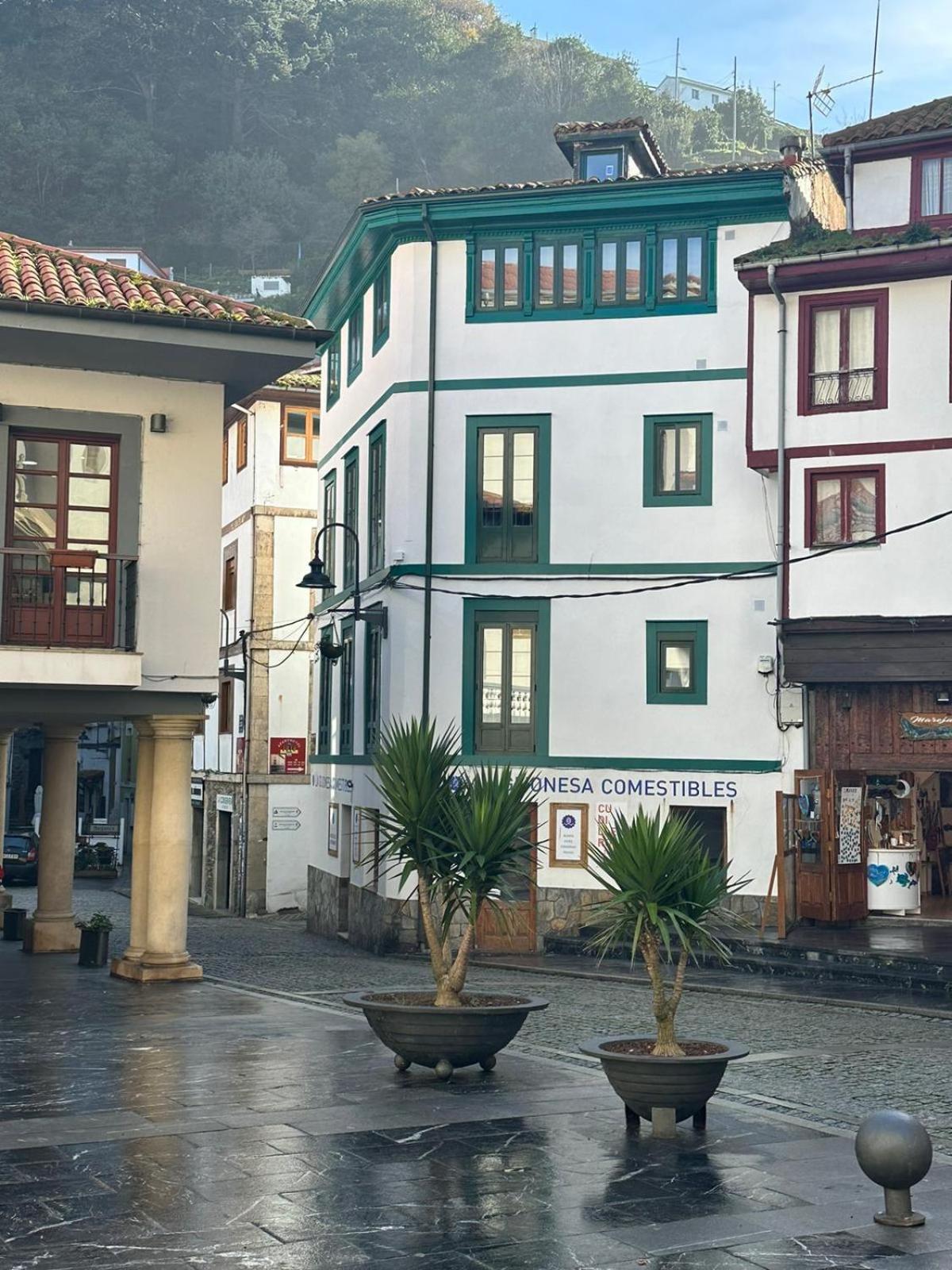 Apartamentos Urbanin II Plaza De San Pedro Cudillero Exterior photo